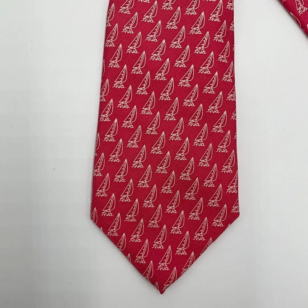 Vineyard Vines Martha's Vineyard Necktie Tie 100% SILK‎ Sail Boats Pink USA Made